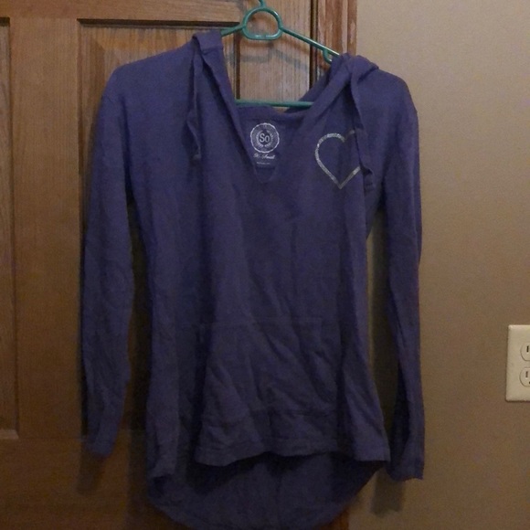 Sweater - Picture 1 of 2